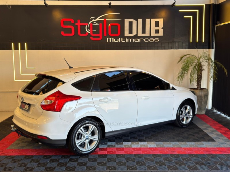 FOCUS 1.6 S 16V FLEX 4P MANUAL - 2015 - ESTâNCIA VELHA