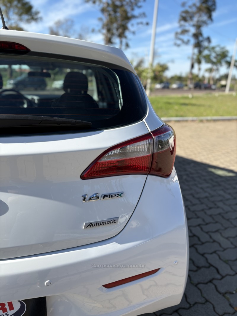 HB20 1.6 COMFORT PLUS 16V FLEX 4P AUTOMÁTICO - 2015 - LAJEADO