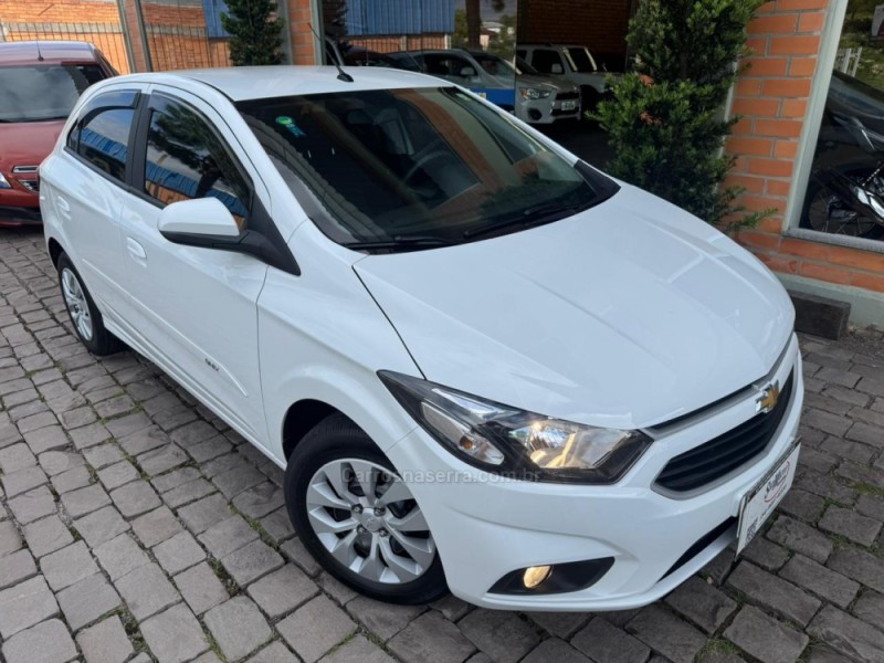 ONIX 1.4 MPFI LT 8V FLEX 4P MANUAL - 2018 - SãO MARCOS