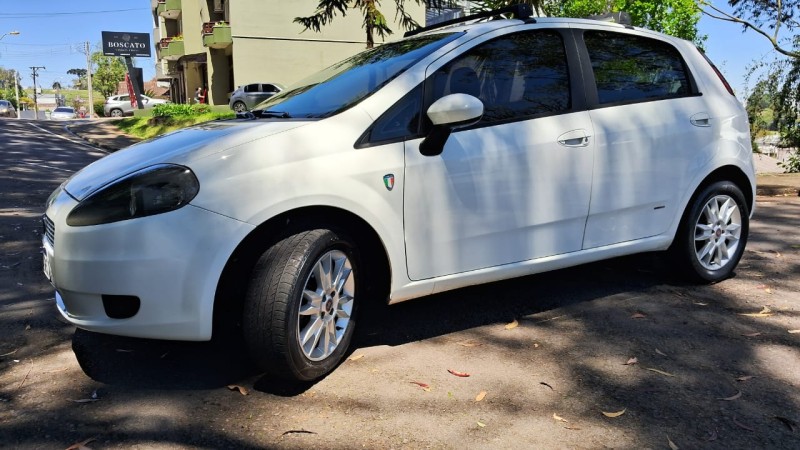 PUNTO 1.4 ATTRACTIVE ITALIA 8V FLEX 4P MANUAL - 2012 - CAXIAS DO SUL