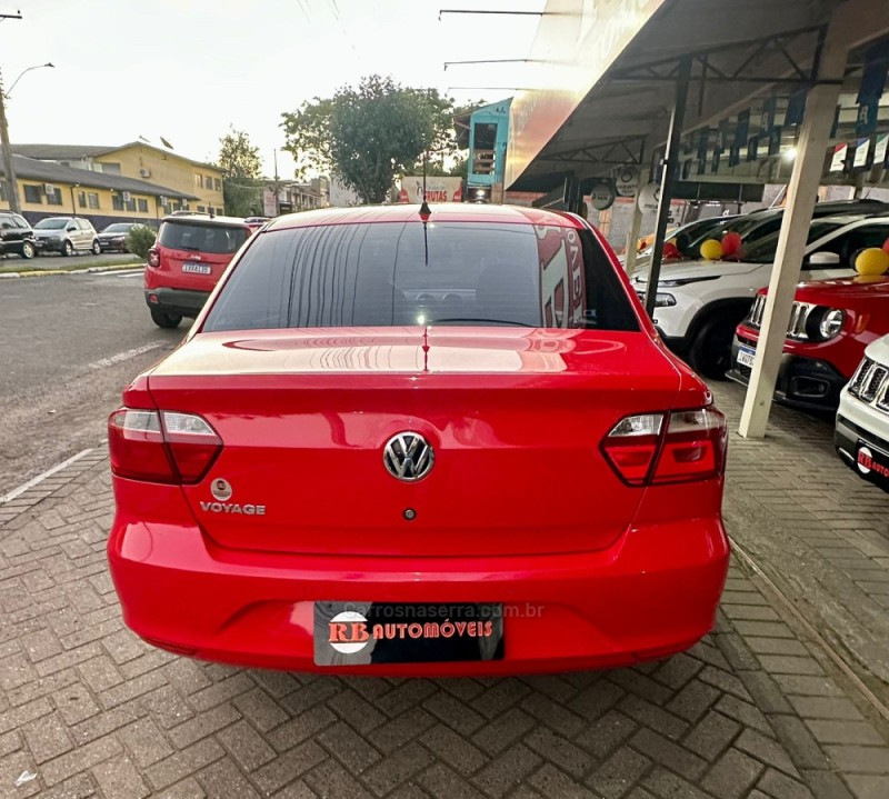 VOYAGE 1.0 MI CITY 8V FLEX 4P MANUAL - 2013 - PAROBé