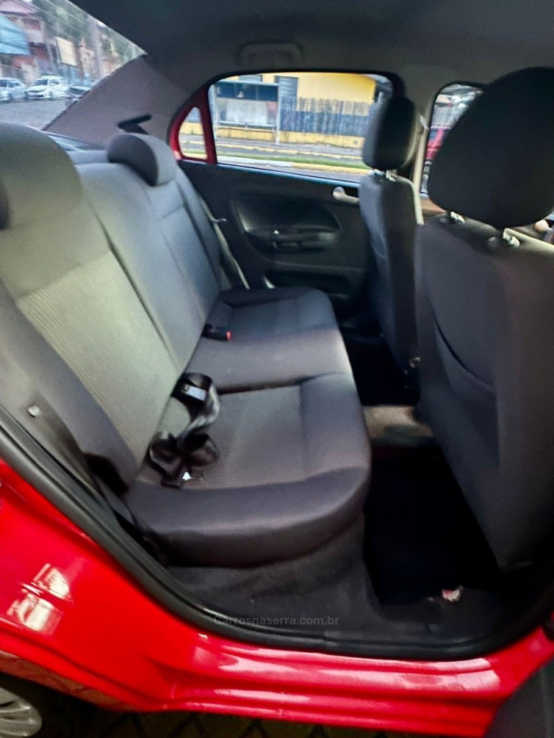 VOYAGE 1.0 MI CITY 8V FLEX 4P MANUAL - 2013 - PAROBé