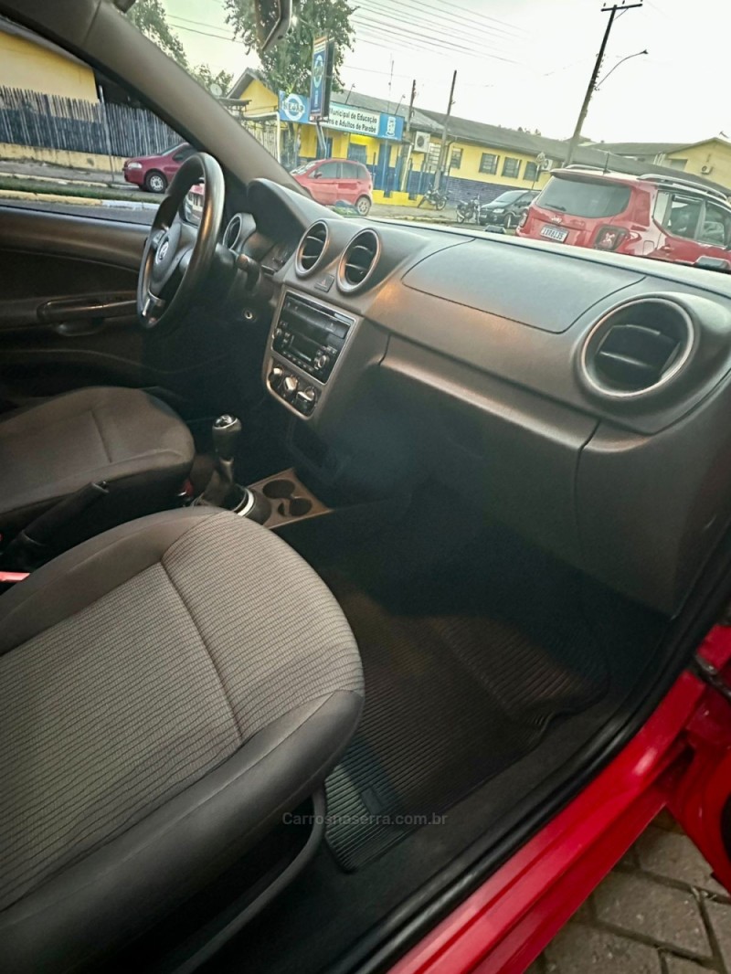 VOYAGE 1.0 MI CITY 8V FLEX 4P MANUAL - 2013 - PAROBé
