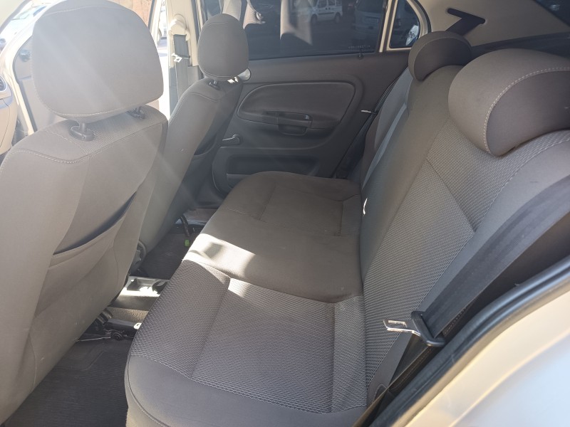 VOYAGE 1.6 MSI TOTALFLEX COMFORTLINE 4P MANUAL - 2012 - FLORES DA CUNHA