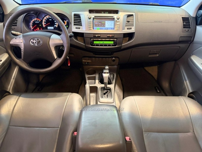 HILUX 2.7 SRV 4X4 CD 16V FLEX 4P AUTOMÁTICO - 2013 - SãO LEOPOLDO