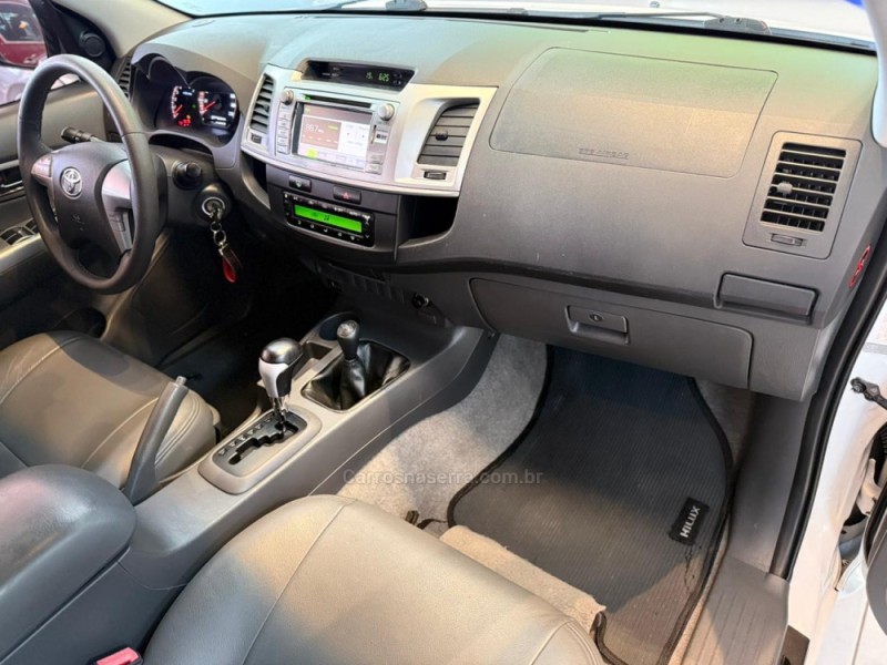 HILUX 2.7 SRV 4X4 CD 16V FLEX 4P AUTOMÁTICO - 2013 - SãO LEOPOLDO