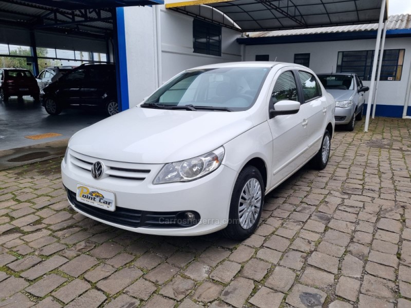VOYAGE 1.6 MI TREND 8V FLEX 4P MANUAL - 2011 - VACARIA