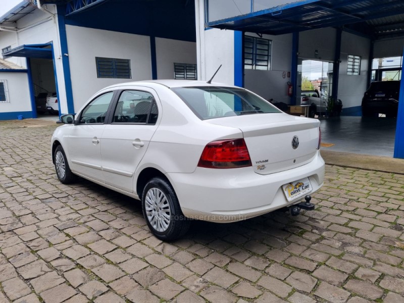 VOYAGE 1.6 MI TREND 8V FLEX 4P MANUAL - 2011 - VACARIA