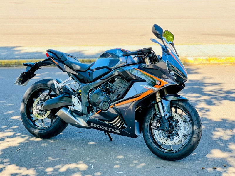 CBR 650R  - 2021 - BENTO GONçALVES