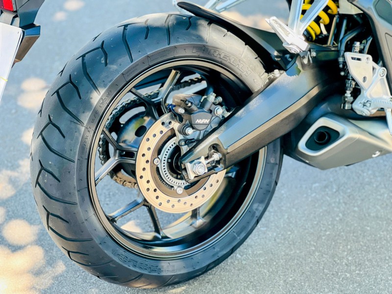 CBR 650R  - 2021 - BENTO GONçALVES