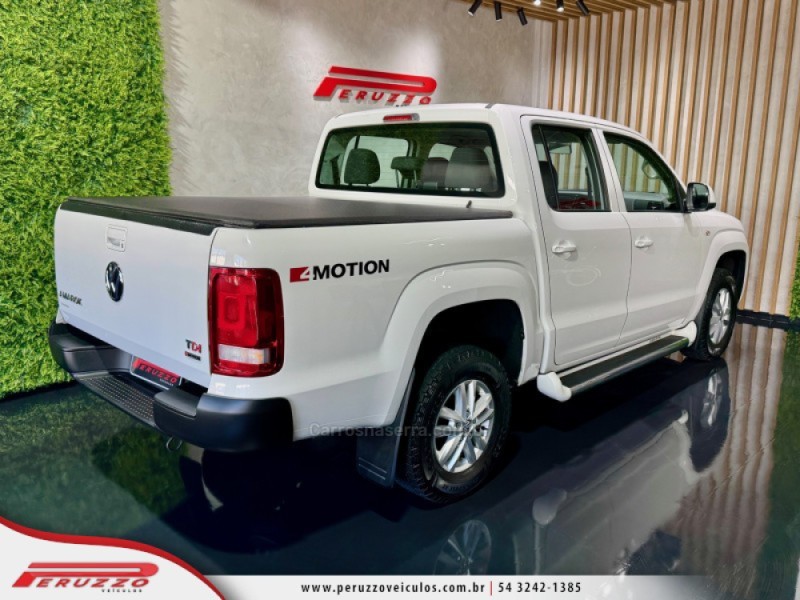 AMAROK 2.0 SE 4X4 CD 16V TURBO INTERCOOLER DIESEL 4P MANUAL - 2017 - NOVA PRATA