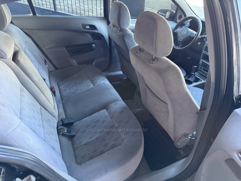 VECTRA 2.0 MPFI ELEGANCE 8V 140CV FLEX 4P MANUAL - 2008 - CAXIAS DO SUL