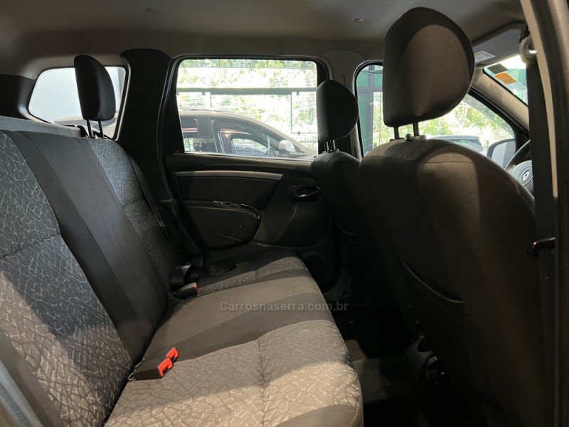 DUSTER 1.6 OUTDOOR 4X2 16V FLEX 4P MANUAL - 2015 - CAXIAS DO SUL