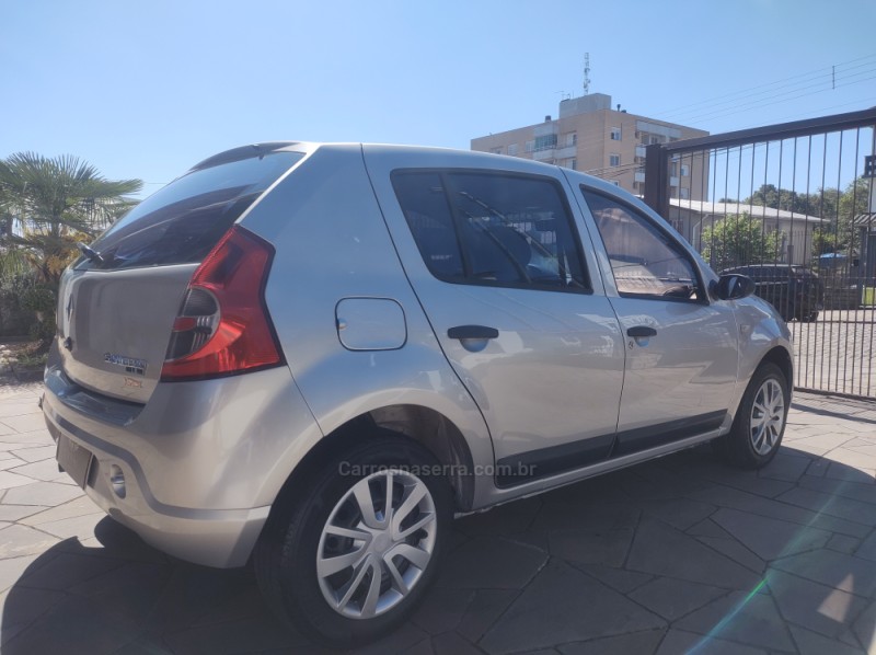 SANDERO 1.6 AUTHENTIQUE 8V FLEX 4P MANUAL - 2009 - CAXIAS DO SUL