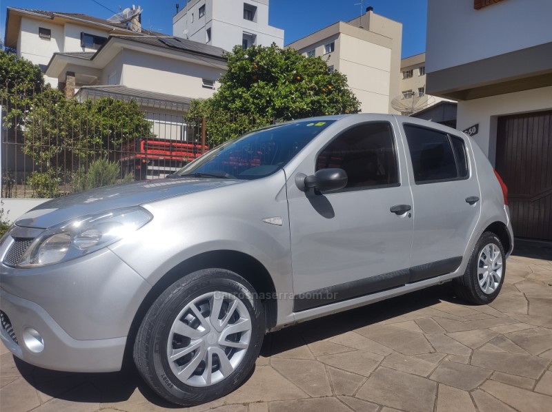 sandero 1.6 authentique 8v flex 4p manual 2009 caxias do sul