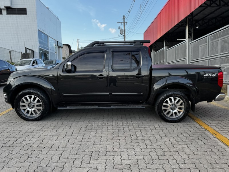 frontier 2.5 sl 4x4 cd turbo eletronic diesel 4p automatico 2014 feliz