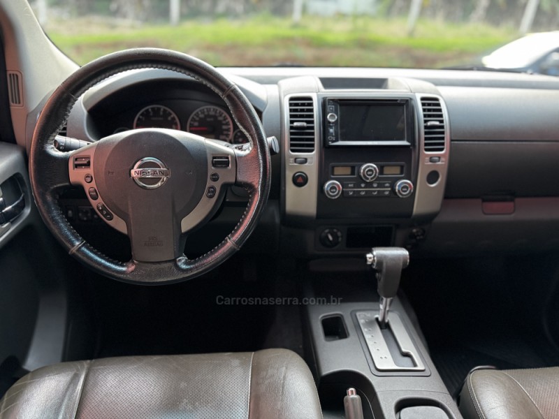 FRONTIER 2.5 SL 4X4 CD TURBO ELETRONIC DIESEL 4P AUTOMÁTICO - 2014 - FELIZ