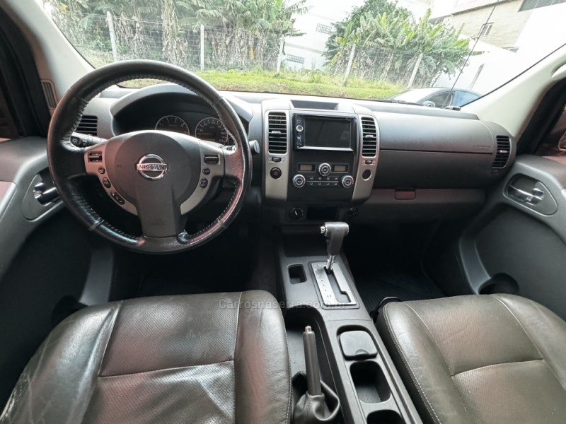FRONTIER 2.5 SL 4X4 CD TURBO ELETRONIC DIESEL 4P AUTOMÁTICO - 2014 - FELIZ