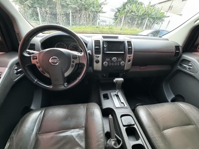 FRONTIER 2.5 SL 4X4 CD TURBO ELETRONIC DIESEL 4P AUTOMÁTICO - 2014 - FELIZ