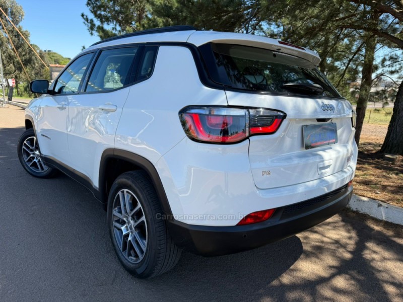 COMPASS 2.0 SPORT 4X2 16V GASOLINA 4P AUTOMÁTICO - 2019 - VACARIA