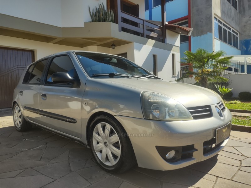 CLIO 1.0 AUTHENTIQUE 16V GASOLINA 4P MANUAL - 2009 - CAXIAS DO SUL