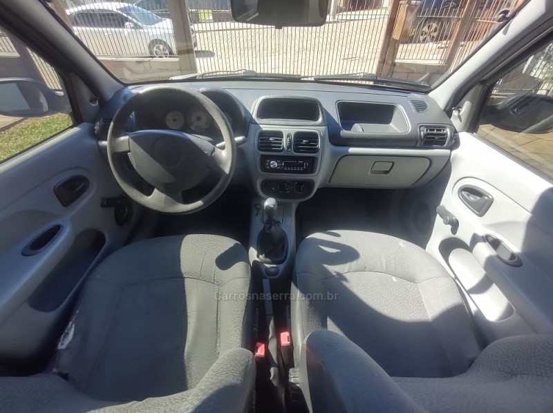 CLIO 1.0 AUTHENTIQUE 16V GASOLINA 4P MANUAL - 2009 - CAXIAS DO SUL