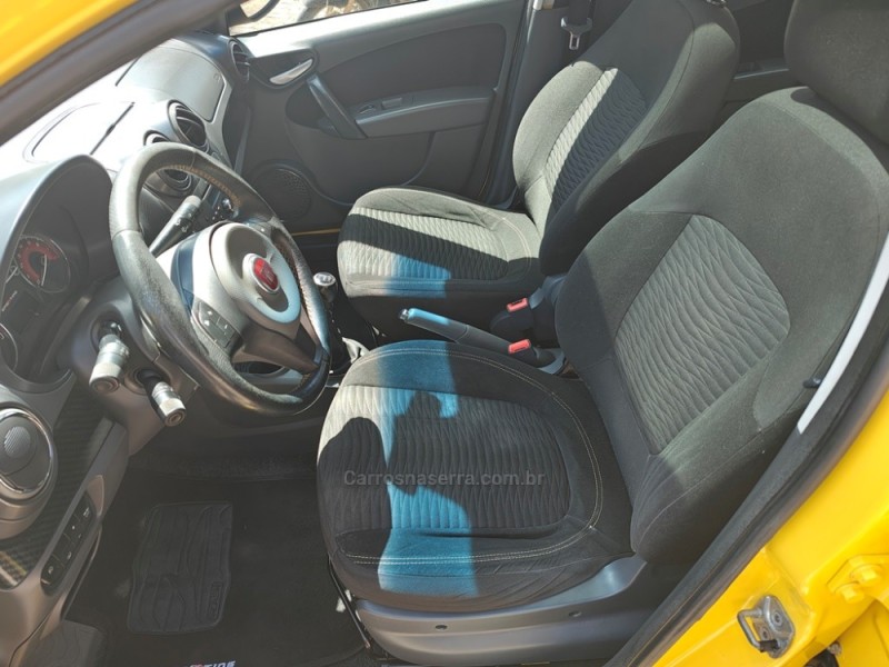 PALIO 1.6 MPI SPORTING 16V FLEX 4P MANUAL - 2013 - GUAPORé