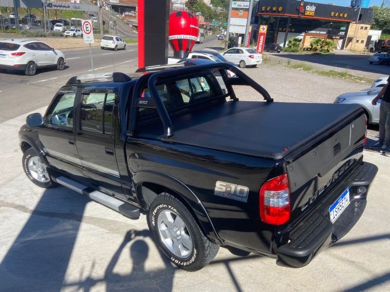 S10 2.4 MPFI EXECUTIVE 4X2 CD 8V FLEX 4P MANUAL - 2011 - CAXIAS DO SUL