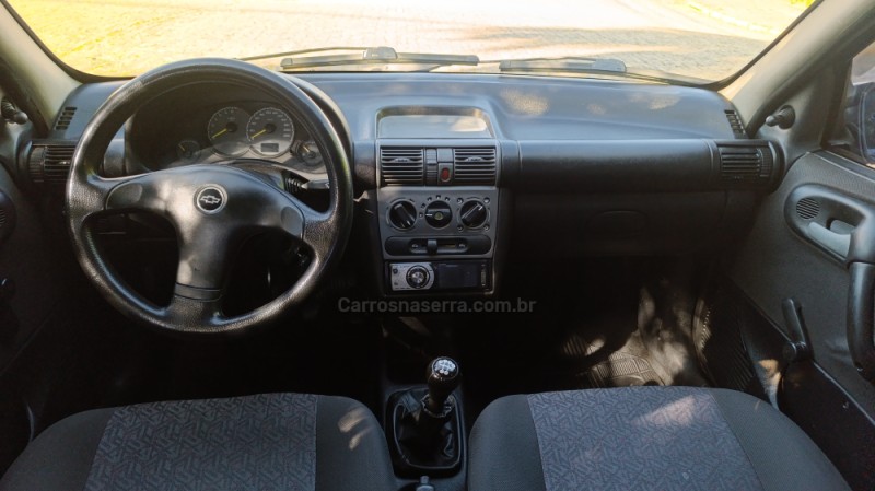 CLASSIC 1.0 MPFI LIFE 8V FLEX 4P MANUAL - 2005 - CAXIAS DO SUL