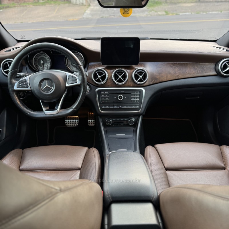 GLA 250 2.0 16V TURBO GASOLINA SPORT 4P AUTOMÁTICO - 2017 - NOVO HAMBURGO