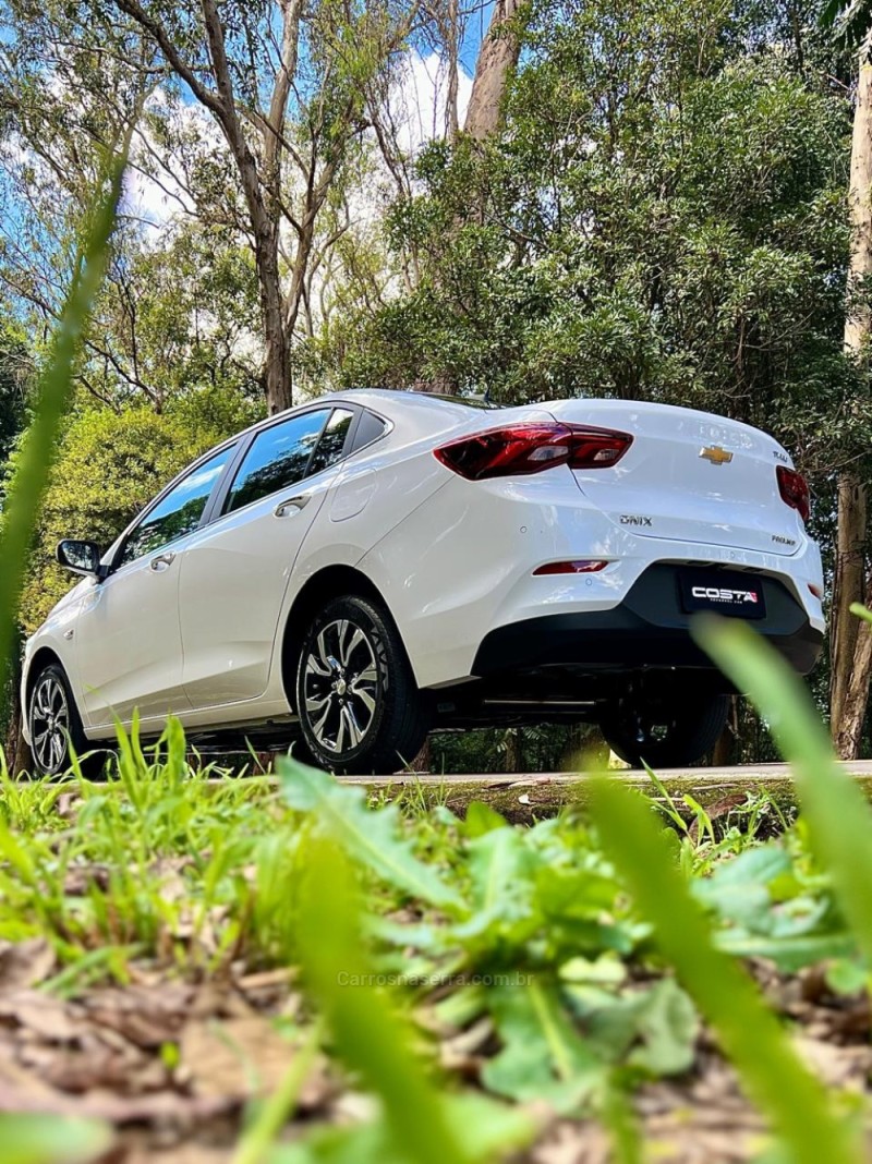 ONIX 1.0	PREMIER II PLUS 12V TURBO FLEX 4P AUTOMÁTICO - 2024 - BENTO GONçALVES