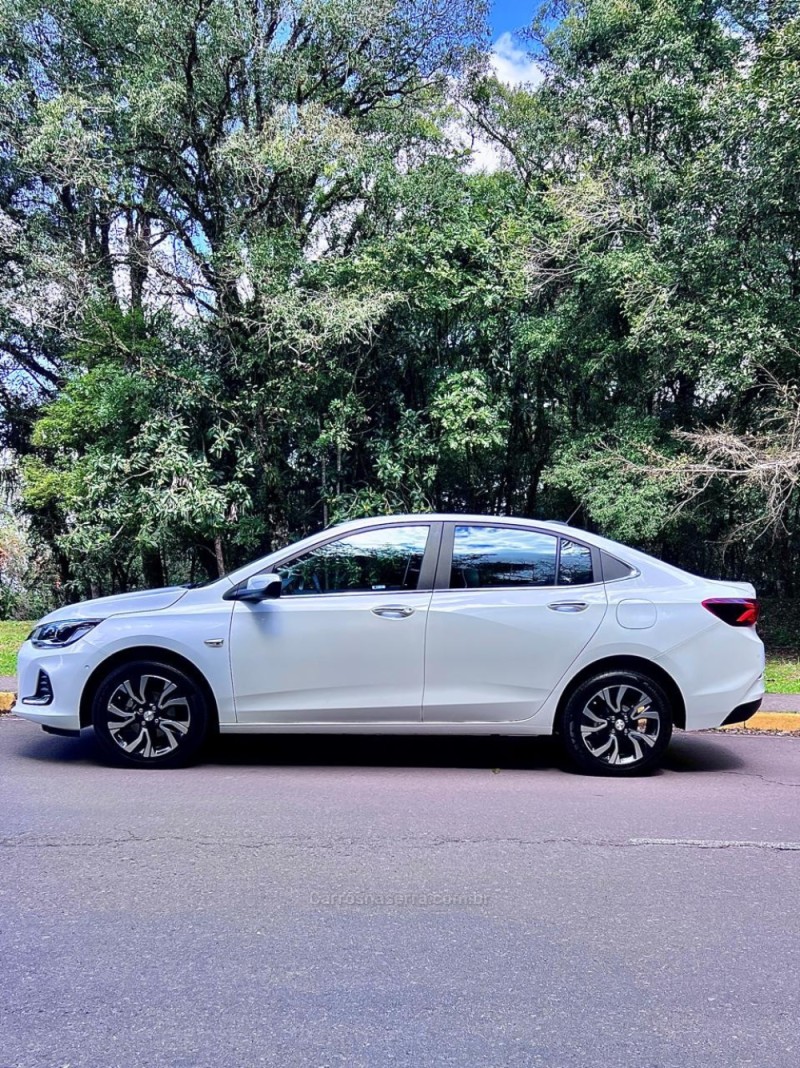 ONIX 1.0	PREMIER II PLUS 12V TURBO FLEX 4P AUTOMÁTICO - 2024 - BENTO GONçALVES