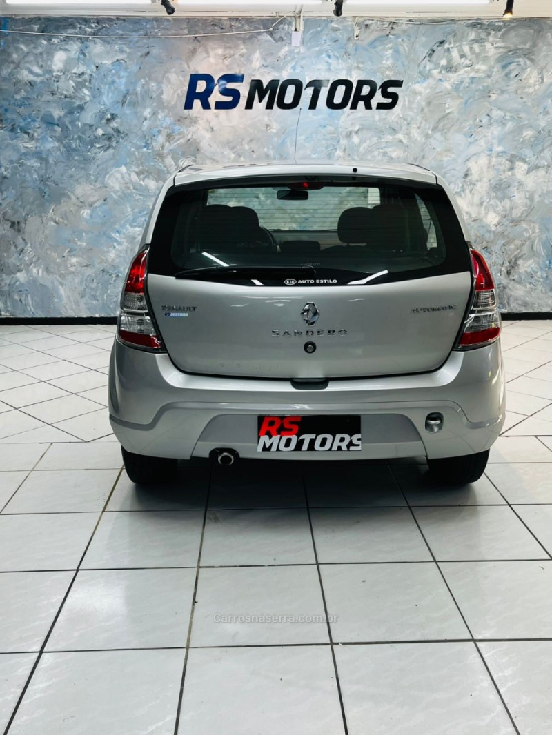 SANDERO 1.6 PRIVILÉGE 8V FLEX 4P AUTOMÁTICO - 2014 - CAXIAS DO SUL