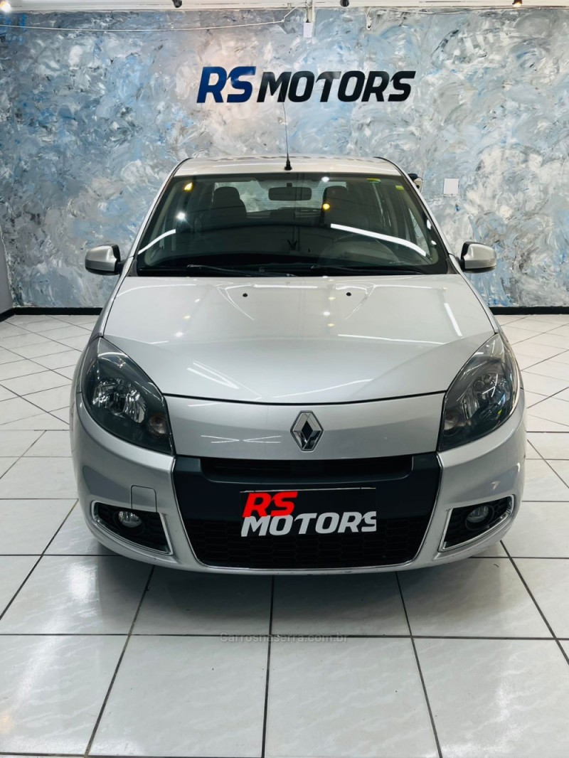 SANDERO 1.6 PRIVILÉGE 8V FLEX 4P AUTOMÁTICO - 2014 - CAXIAS DO SUL