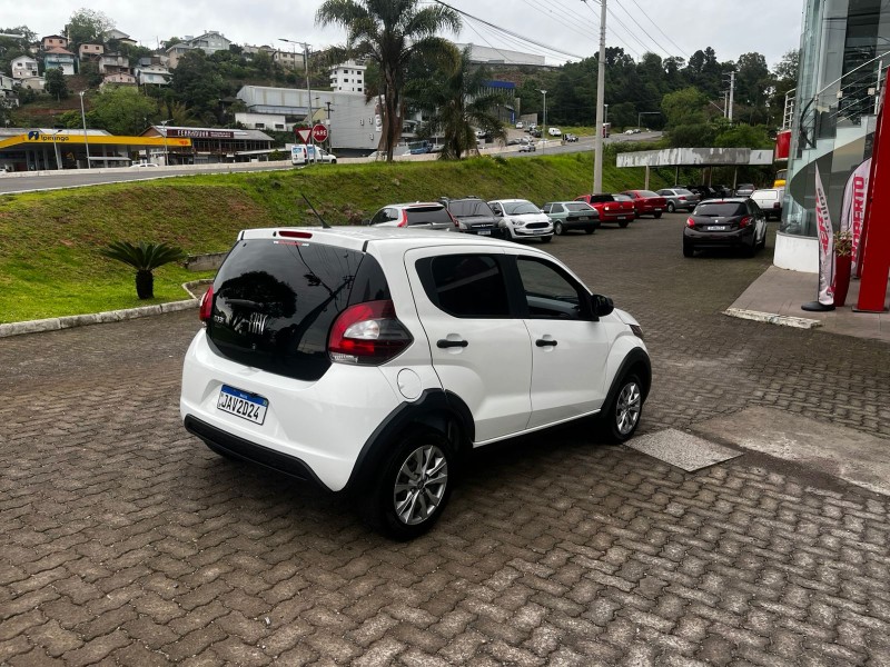 MOBI 1.0 8V EVO FLEX LIKE. MANUAL - 2022 - BENTO GONçALVES