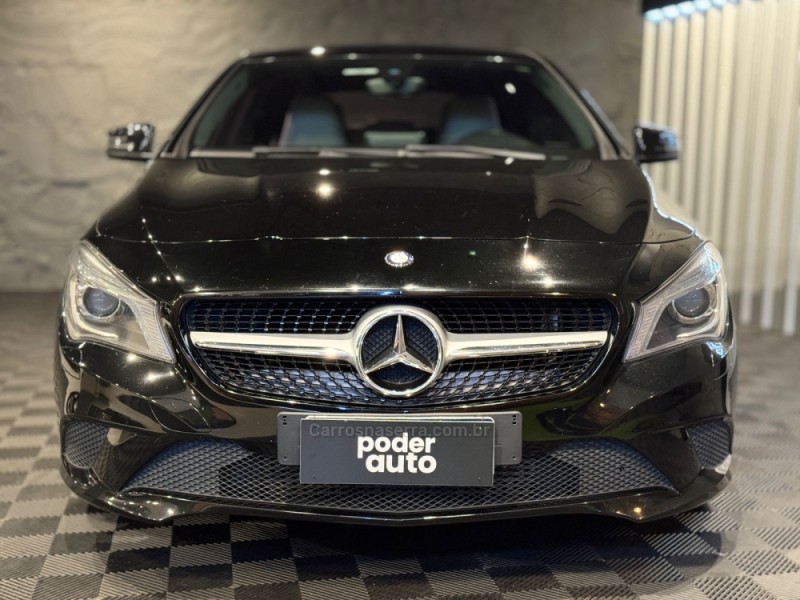 CLA 200 1.6 URBAN 16V FLEX 4P AUTOMÁTICO - 2016 - FARROUPILHA