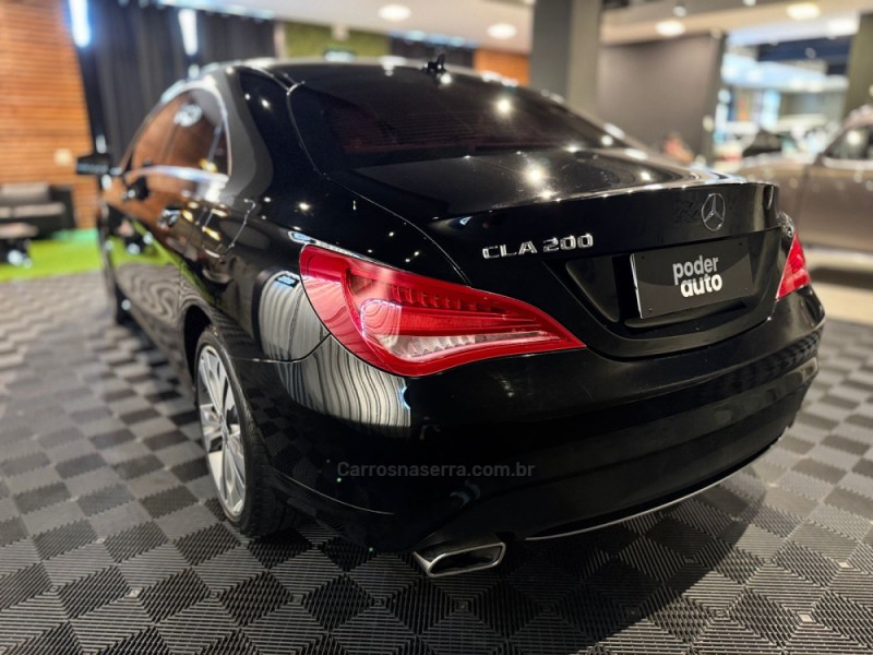 CLA 200 1.6 URBAN 16V FLEX 4P AUTOMÁTICO - 2016 - FARROUPILHA