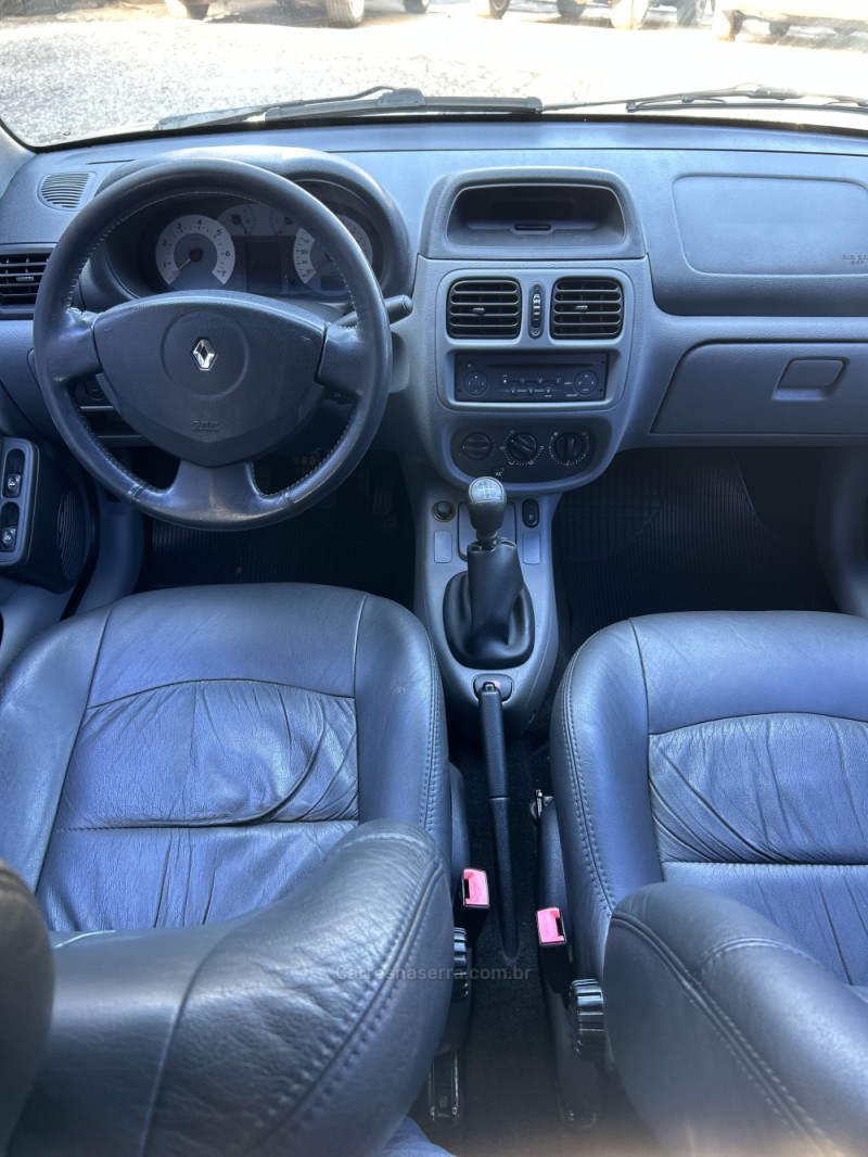CLIO 1.6 AUTHENTIQUE SEDAN 16V FLEX 4P MANUAL - 2008 - CARAZINHO