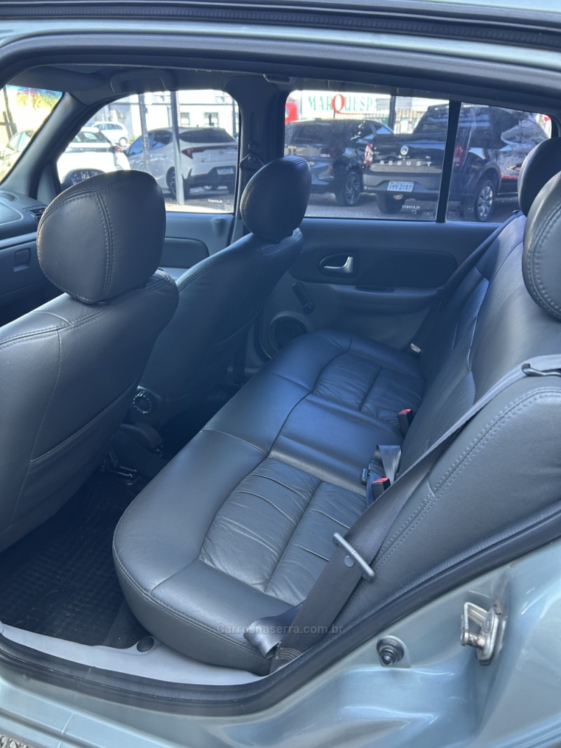 CLIO 1.6 AUTHENTIQUE SEDAN 16V FLEX 4P MANUAL - 2008 - CARAZINHO