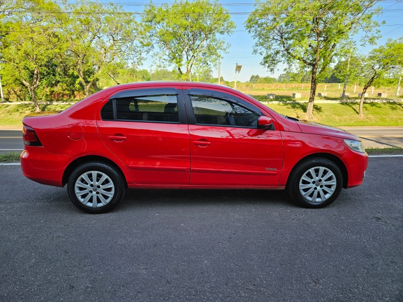 VOYAGE 1.0 MI TRENDLINE 8V FLEX 4P MANUAL - 2013 - VENâNCIO AIRES