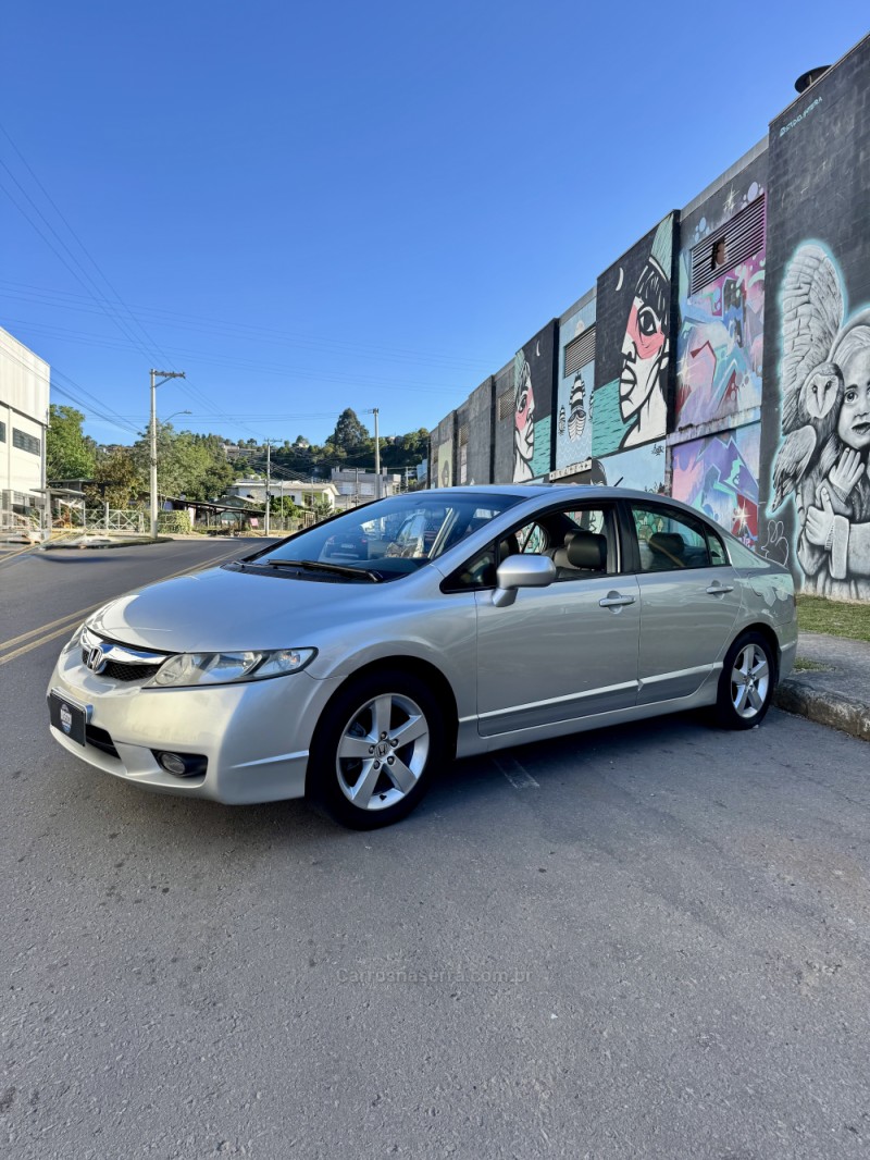 CIVIC 1.8 LXS 16V GASOLINA 4P AUTOMÁTICO - 2008 - CAXIAS DO SUL