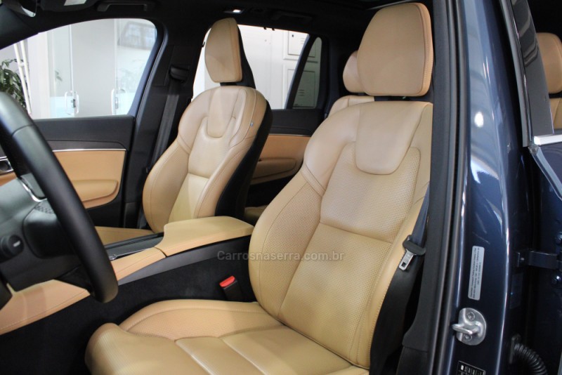 XC90 2.0 T8 RECHARGE ULTIMATE AWD HÍBRIDA 4P AUTOMÁTICA - 2024 - CAXIAS DO SUL