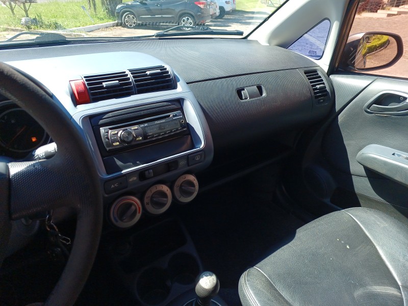 FIT 1.4 LX 16V FLEX 4P MANUAL - 2008 - FLORES DA CUNHA