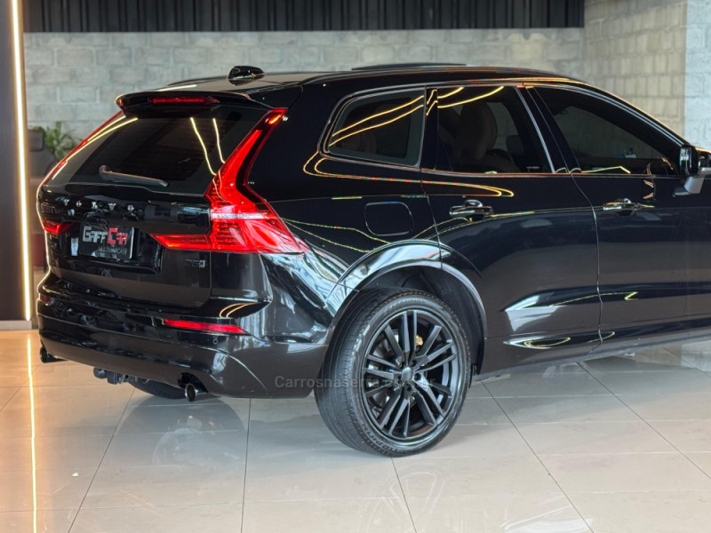 XC60 2.0 D5 MOMENTUM AWD DIESEL 4P AUTOMÁTICO - 2020 - DOIS IRMãOS