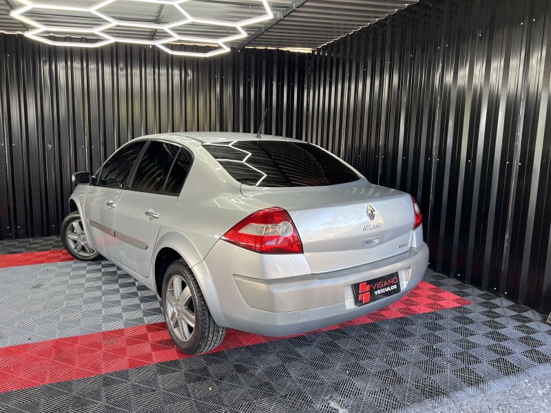MÉGANE 1.6 DYNAMIQUE 16V FLEX 4P MANUAL - 2007 - CAXIAS DO SUL