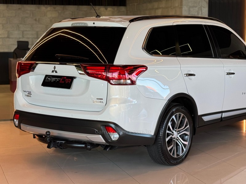 OUTLANDER 2.2 4X4 16V DIESEL 4P AUTOMÁTICO - 2016 - DOIS IRMãOS