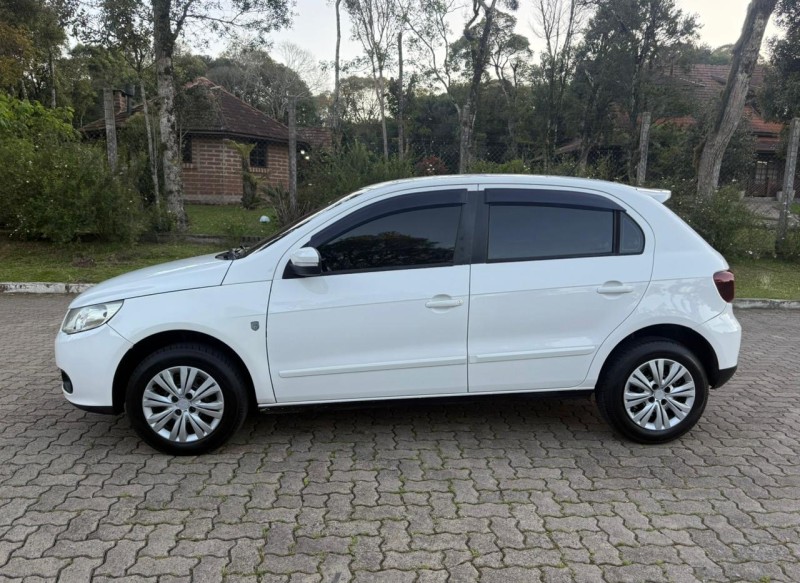 GOL 1.0 MI 8V FLEX 4P MANUAL G.V - 2013 - CANELA