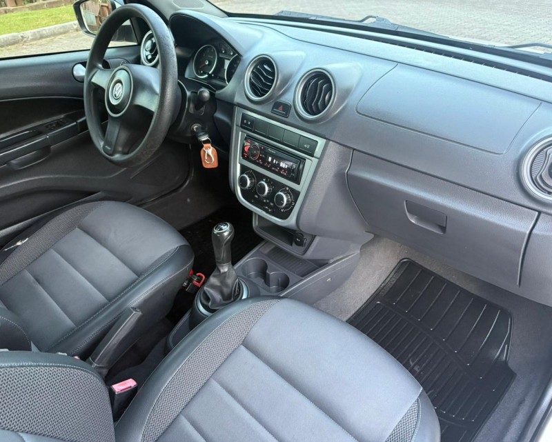 GOL 1.0 MI 8V FLEX 4P MANUAL G.V - 2013 - CANELA