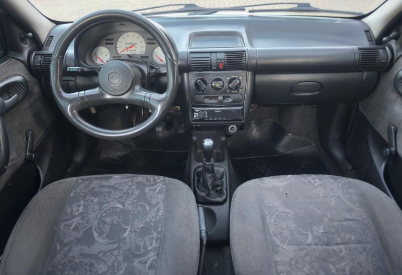 CORSA 1.0 MPFI MILENIUM 8V GASOLINA 4P MANUAL - 2002 - CANELA