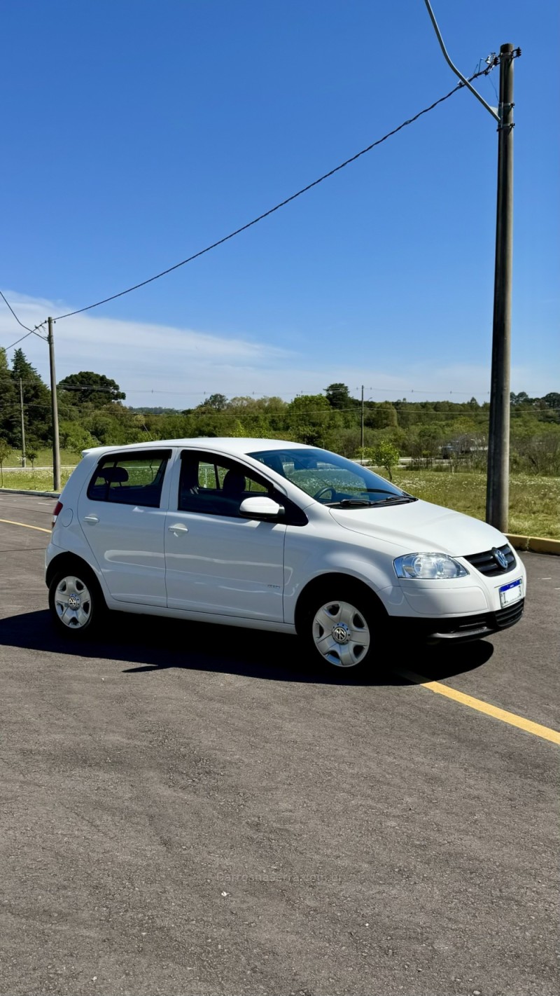 FOX 1.0 MI TREND 8V FLEX 4P MANUAL - 2010 - CARLOS BARBOSA
